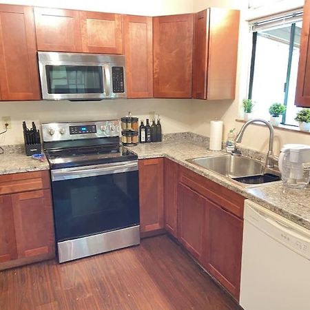 Peaceful, Private Master Bedroom With Own Bath Near Hilo, With Ac! Keaau Exterior photo