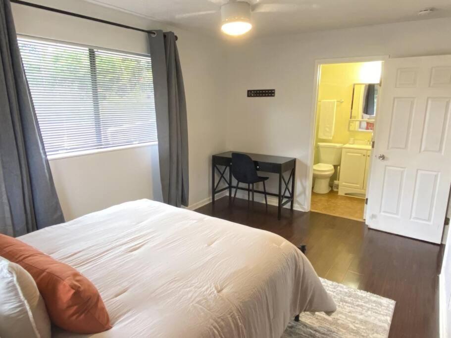 Peaceful, Private Master Bedroom With Own Bath Near Hilo, With Ac! Keaau Exterior photo